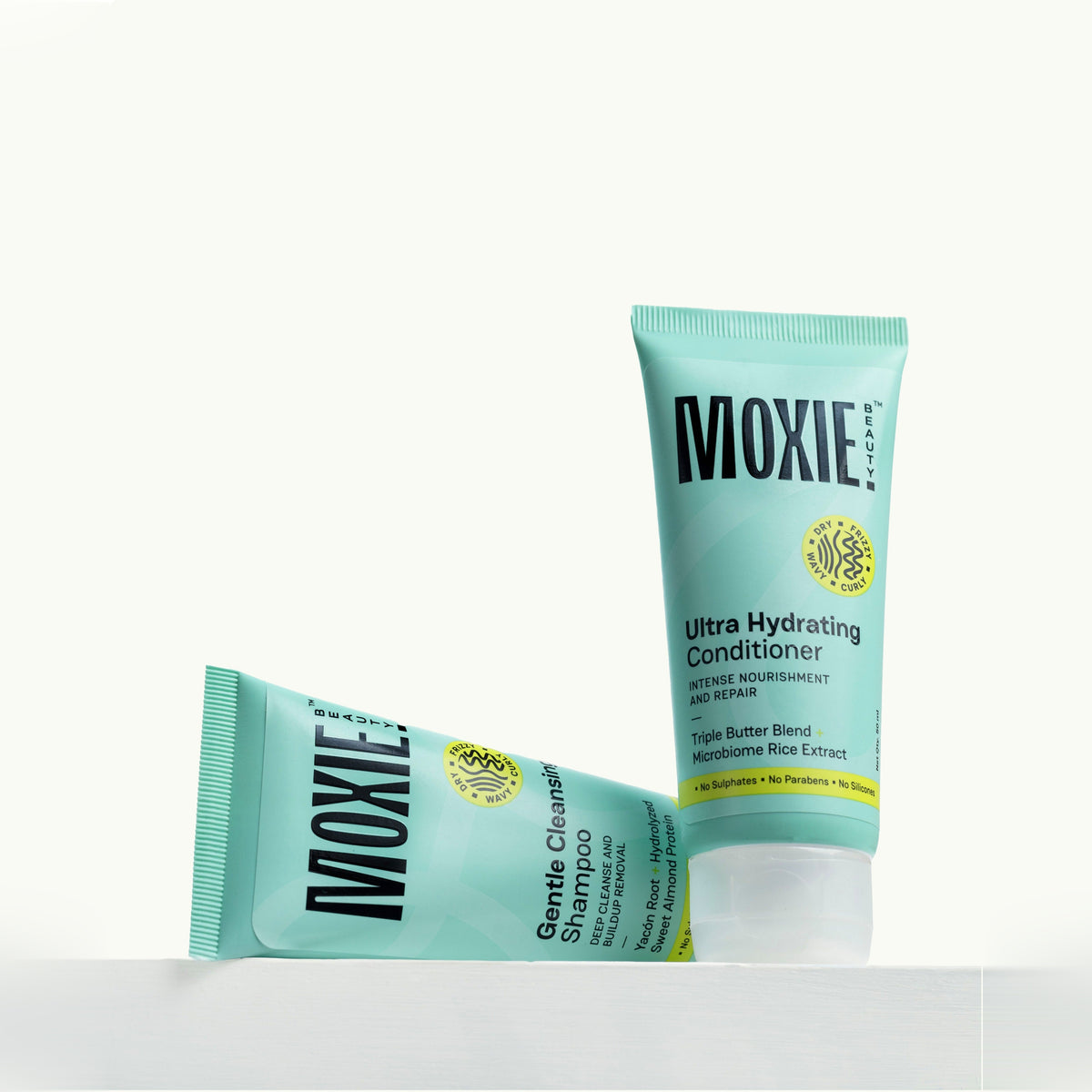 Rinse & Shine Travel Duo with shampoo and conditioner for hydrated and healthy-looking hair